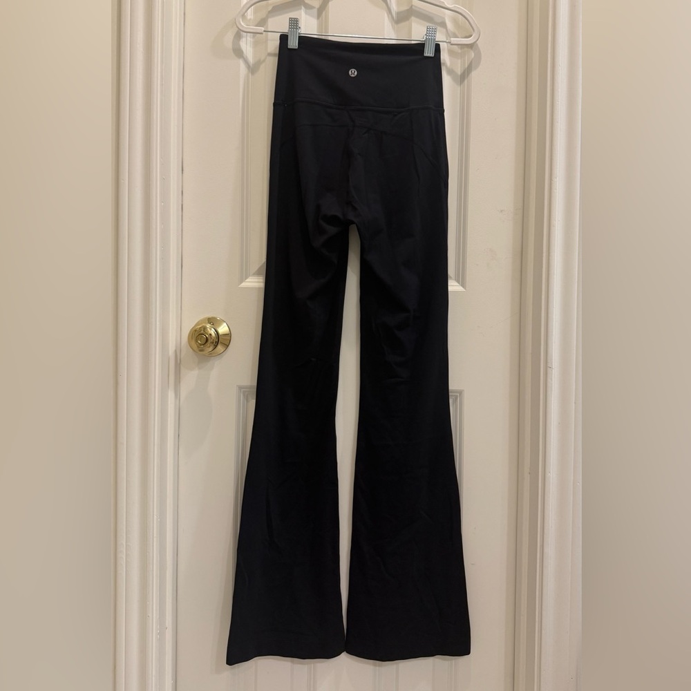 Lululemon Groove Nulu Super-High-Rise Flared Pant size 2